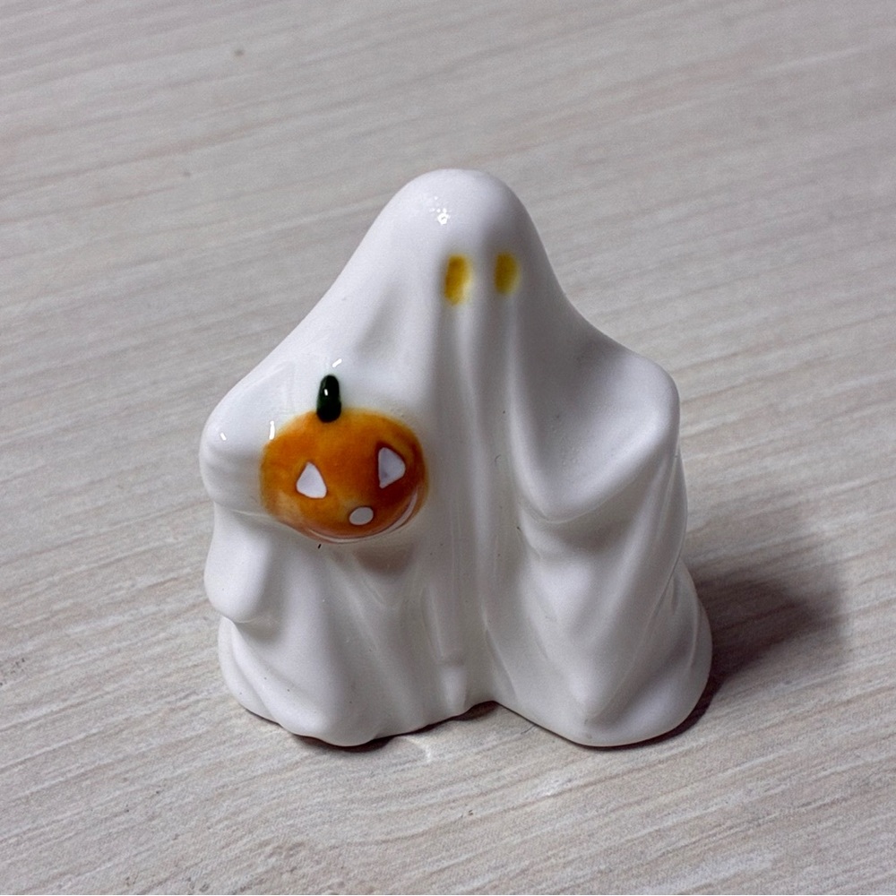Vintage Bone China Mini Ghost Figurine Bug House Taiwan Halloween Decor